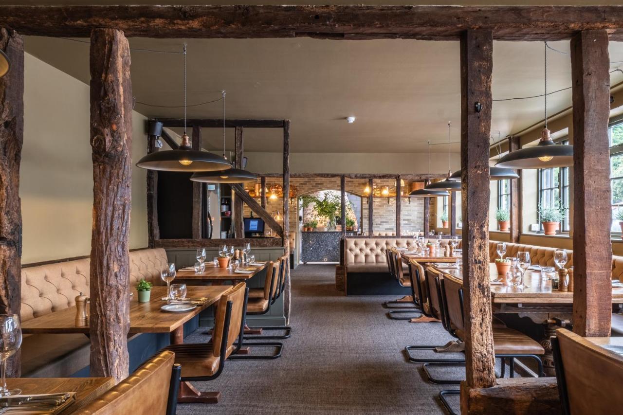 The Cricketers Clavering Extérieur photo