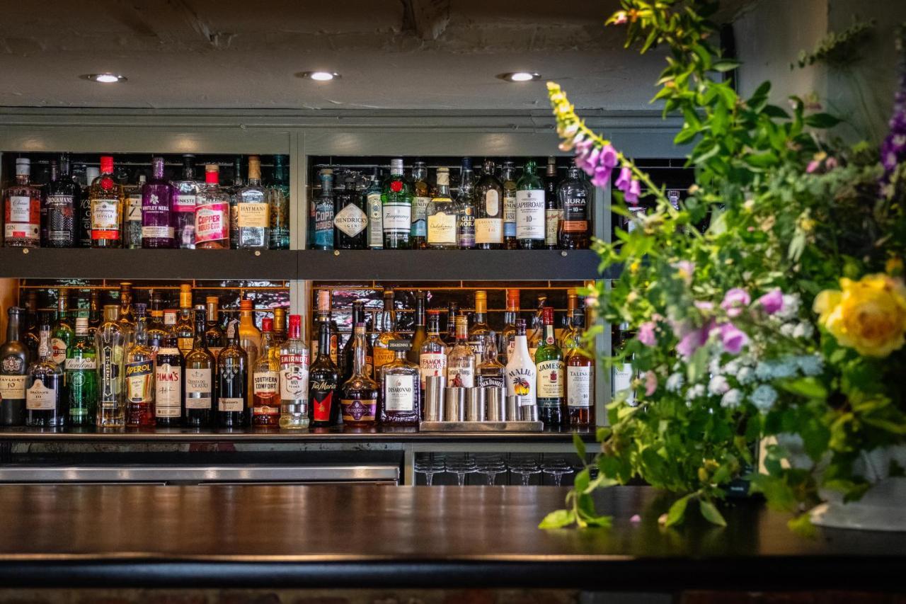 The Cricketers Clavering Extérieur photo